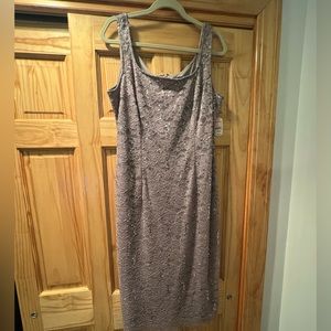 Alex Evenings Womens Lace Scalloped Dress